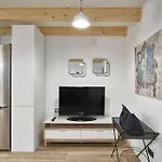Bebarceloner Eixample Duplex Apartments